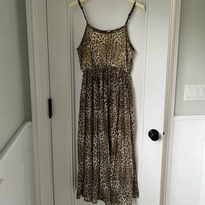 Leopard print maxi dress